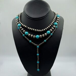 Elegant Silver and Turquoise Beaded Necklace